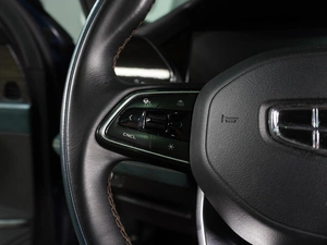 Внедорожник Geely Monjaro 2023 года, 2599000 рублей, Воронеж