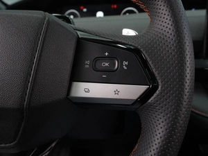 Лифтбек Changan UNI-V 2023 года, 2199000 рублей, Воронеж