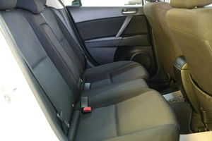 Седан Mazda 3 2011 года, 969000 рублей, Омск