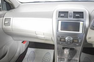 Седан Toyota Corolla Axio 2012 года, 1359000 рублей, Кемерово