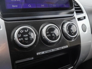 Внедорожник Mitsubishi Pajero Sport 2012 года, 1610000 рублей, Волгоград