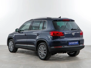 Внедорожник Volkswagen Tiguan 2012 года, 1629055 рублей, Москва
