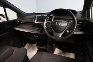 Минивэн Honda Freed 2015 года, 1279000 рублей, Новосибирск
