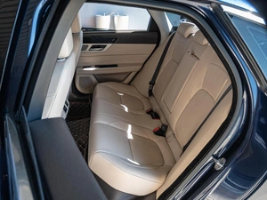 Седан Jaguar XF 2016 года, 1855000 рублей, Краснодар