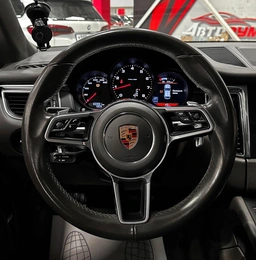 Внедорожник Porsche Macan 2017 года, 4017000 рублей, Красноярск