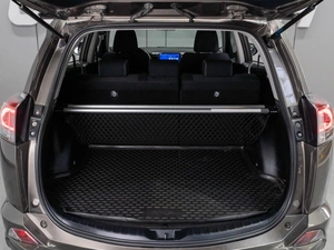 Внедорожник Toyota RAV4 2017 года, 2099000 рублей, Тюмень