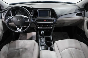Седан Hyundai Sonata 2017 года, 1499000 рублей, Новокузнецк