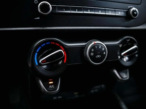 Седан Kia Rio 2021 года, 1450000 рублей, Красноярск