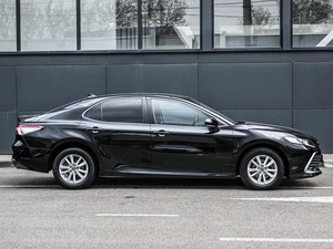 Седан Toyota Camry 2019 года, 2550000 рублей, Кирилловка