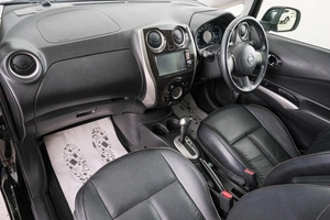 Хетчбэк Nissan Note 2013 года, 899000 рублей, Красноярск