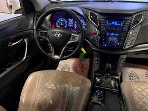 Седан Hyundai i40 2016 года, 999000 рублей, Красноярск