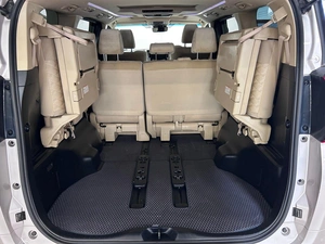 Минивэн Toyota Alphard 2019 года, 4049000 рублей, Красноярск