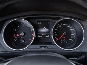 Внедорожник Volkswagen Tiguan 2017 года, 2340000 рублей, Краснодар