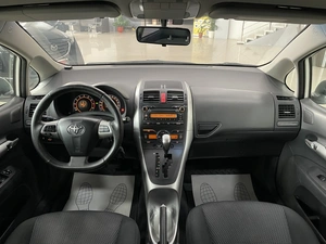 Хетчбэк Toyota Auris 2010 года, 897000 рублей, Солонцы