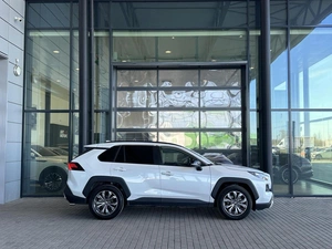 Внедорожник Toyota RAV4 2024 года, 3790000 рублей, Уфа