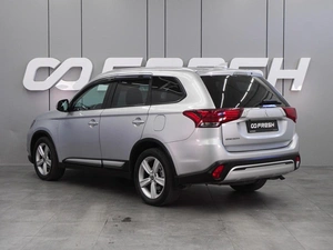 Внедорожник Mitsubishi Outlander 2020 года, 2438000 рублей, Воронеж
