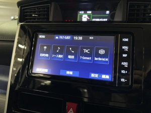 Минивэн Toyota Roomy 2019 года, 1088000 рублей, Красноярск