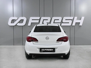 Седан Opel Astra 2014 года, 839000 рублей, Ростов-на-Дону