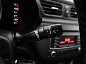 Седан Kia Rio 2016 года, 1099000 рублей, Саратов