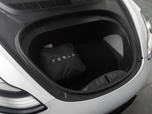Седан Tesla Model 3 2019 года, 3769000 рублей, Тюмень