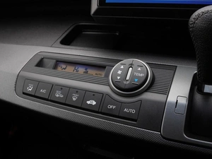 Минивэн Honda Freed 2009 года, 950000 рублей, Волгоград