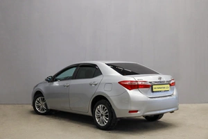 Седан Toyota Corolla 2014 года, 1349000 рублей, Новосибирск