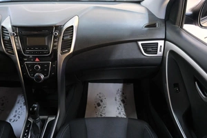 Хетчбэк Hyundai i30 2013 года, 849000 рублей, Омск