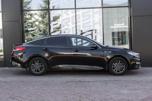 Седан Kia Optima 2019 года, 1999000 рублей, Ульяновск