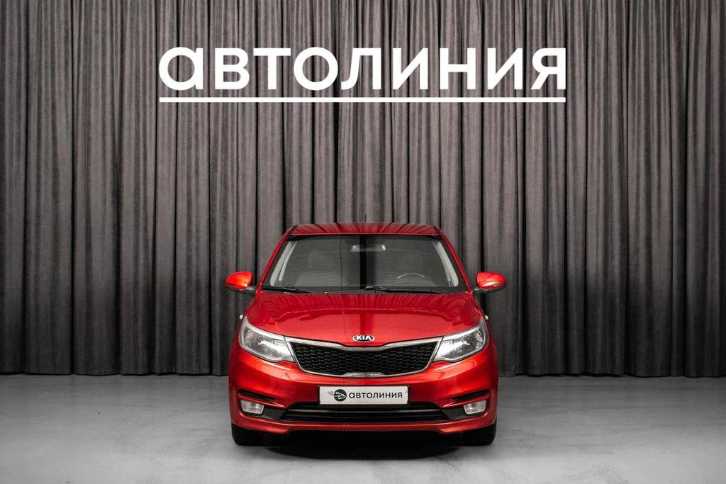 Седан Kia Rio 2016 года, 1030000 рублей, Красноярск