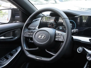 Седан Hyundai Lafesta 2023 года, 2880000 рублей, Волгоград