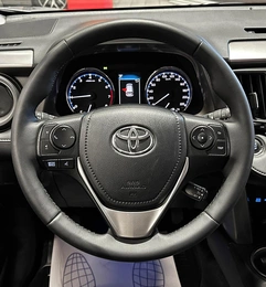Внедорожник Toyota RAV4 2017 года, 2657000 рублей, Красноярск