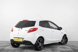 Хетчбэк Mazda Demio 2011 года, 769000 рублей, Кемерово