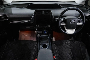 Лифтбек Toyota Prius 2016 года, 1629000 рублей, Новокузнецк
