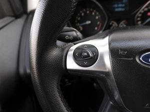 Седан Ford Focus 2012 года, 799000 рублей, Саратов