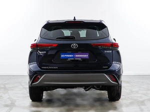 Внедорожник Toyota Highlander 2025 года, 5839050 рублей, Москва