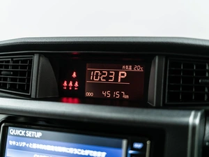 Минивэн Toyota Roomy 2021 года, 990000 рублей, Красноярск