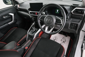 Внедорожник Toyota Raize 2019 года, 1629000 рублей, Красноярск