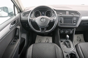 Внедорожник Volkswagen Tiguan 2017 года, 1749000 рублей, Красноярск
