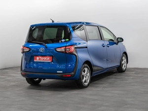 Минивэн Toyota Sienta 2019 года, 1700000 рублей, Красноярск