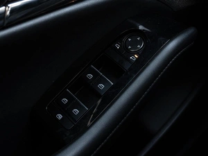 Хетчбэк Mazda 3 2023 года, 3260000 рублей, Краснодар