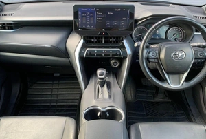 Внедорожник Toyota Harrier 2020 года, 3650000 рублей, Солонцы