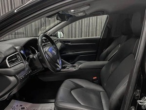 Седан Toyota Camry 2019 года, 3250000 рублей, Красноярск