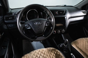 Седан Kia Rio 2015 года, 799000 рублей, Сургут