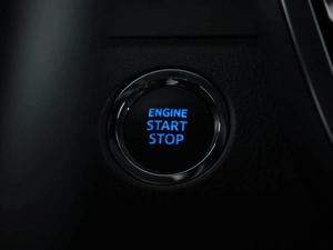 Седан Toyota Camry 2021 года, 3399055 рублей, Москва