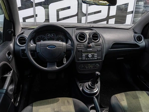 Хетчбэк Ford Fiesta 2007 года, 500000 рублей, Краснодар