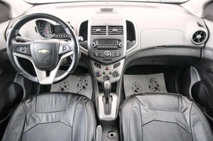Седан Chevrolet Aveo 2012 года, 659000 рублей, Красноярск