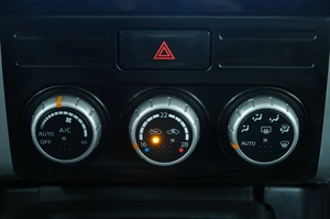Внедорожник Nissan X-Trail 2011 года, 1449000 рублей, Омск