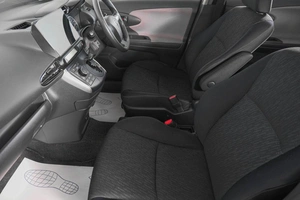 Минивэн Toyota Wish 2009 года, 1349000 рублей, Кемерово