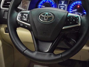 Седан Toyota Camry 2017 года, 1729412 рублей, Красноярск