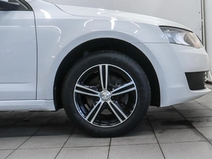 Лифтбек Skoda Octavia 2015 года, 1029000 рублей, Красноярск